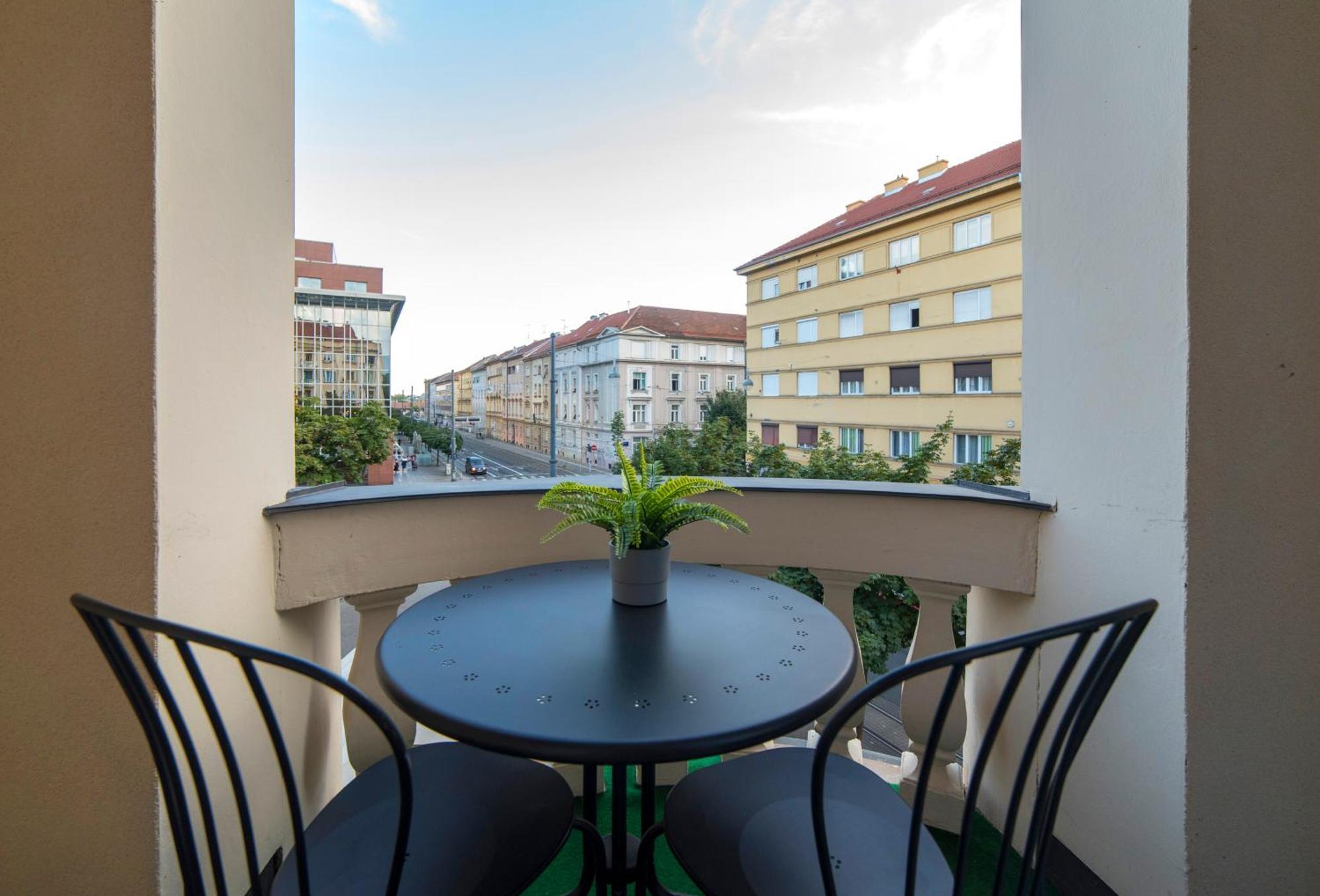 Evita Accommodation Zagreb Dış mekan fotoğraf